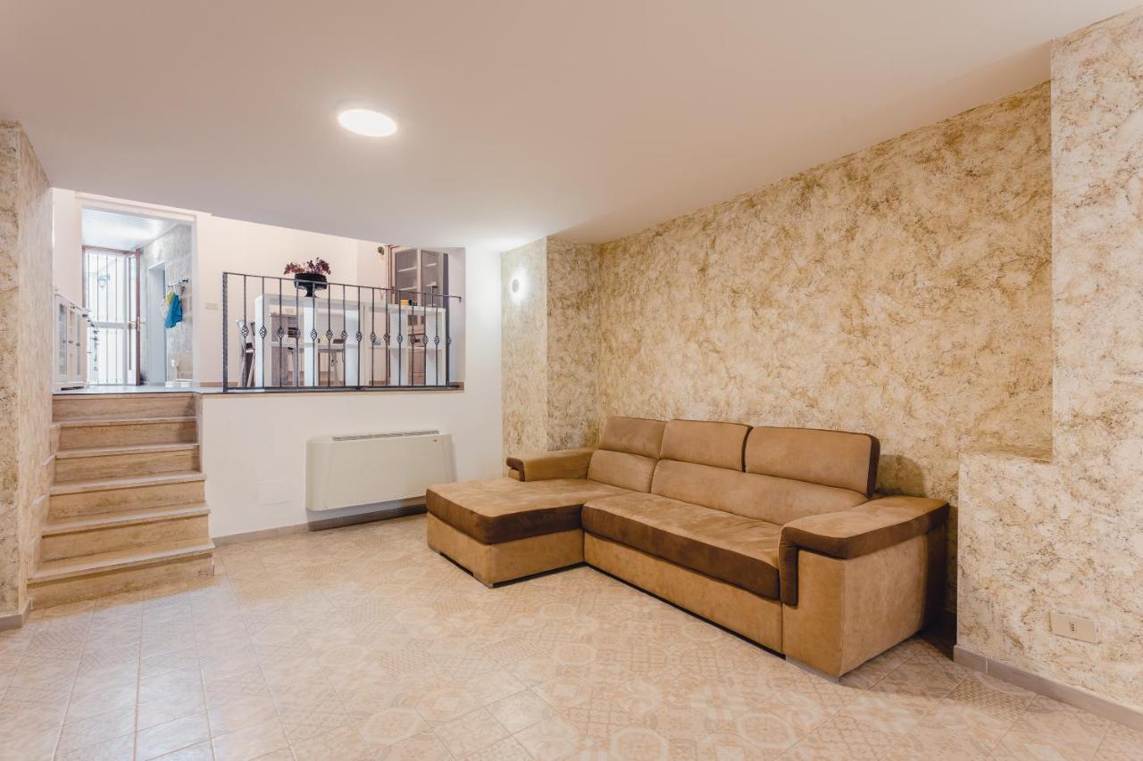 Convivo Apartment Palazzo Galateo Лечче Екстер'єр фото