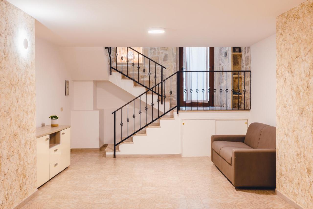 Convivo Apartment Palazzo Galateo Лечче Екстер'єр фото