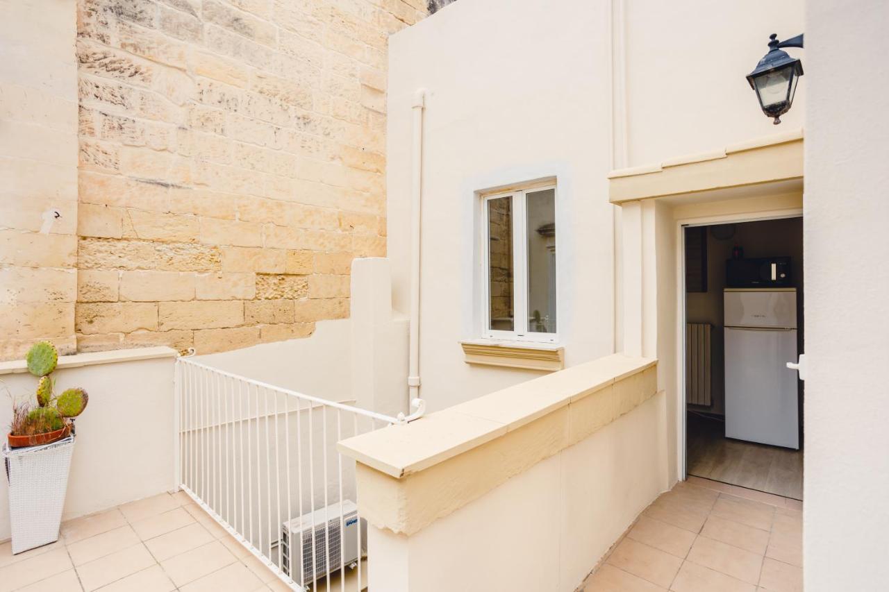 Convivo Apartment Palazzo Galateo Лечче Екстер'єр фото