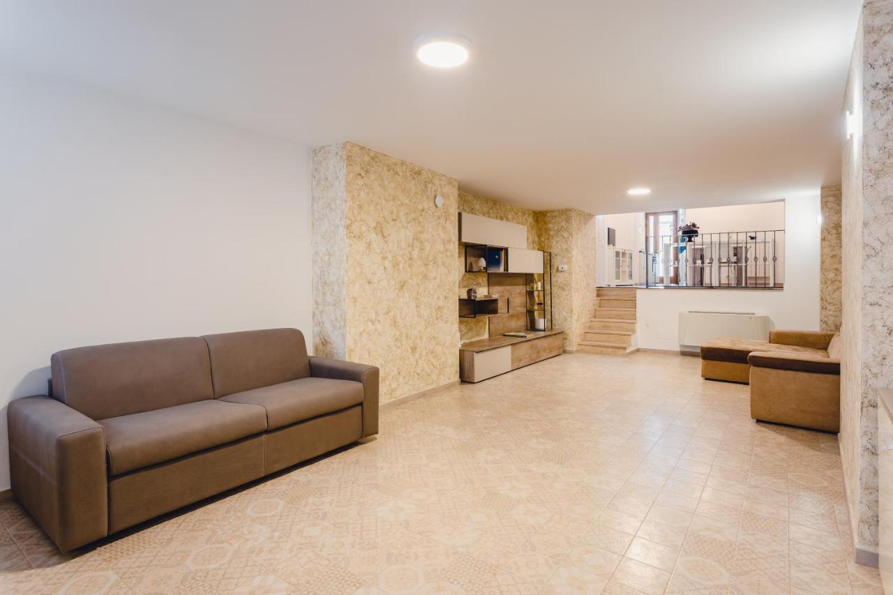 Convivo Apartment Palazzo Galateo Лечче Екстер'єр фото